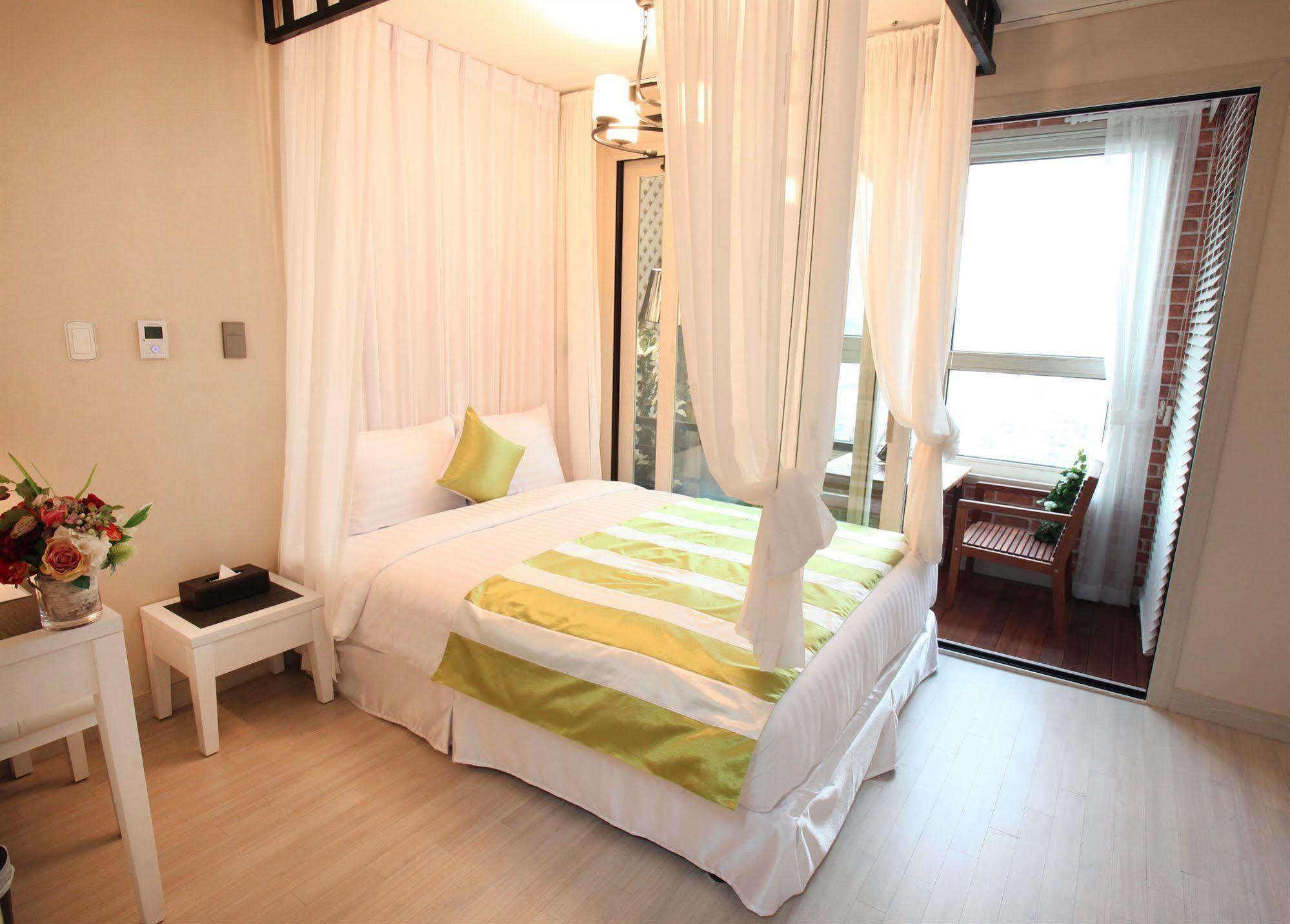 Coop City Hotel Oryu Station Seul Exterior foto